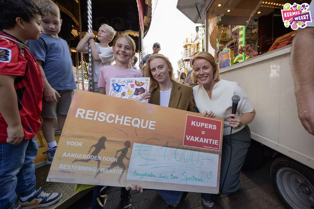 Foto: 'Prijsuitreiking kleurwedstrijd 11'.